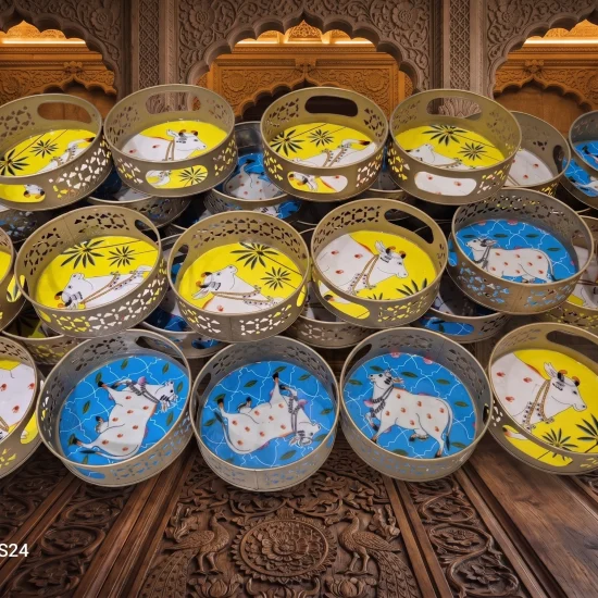 Round Pichwai Tray With Gold Finish 6 Inch