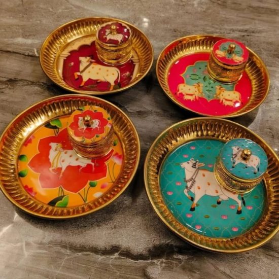 Brass 6inches Plate With Kumkum Box